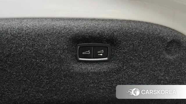 Porsche Taycan id 4880113 из Кореи 8