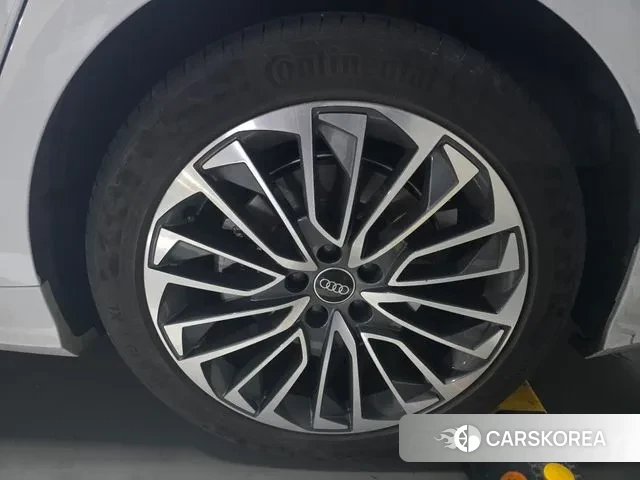 Audi A6 (C8) id 3745255 из Кореи 8