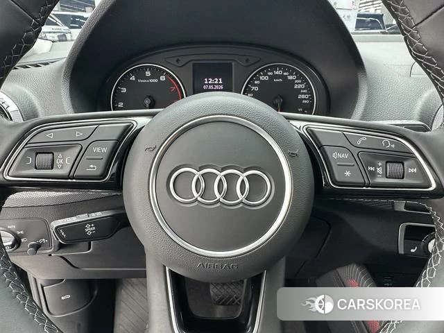 Audi Q2L id 4307530 из Китая 8