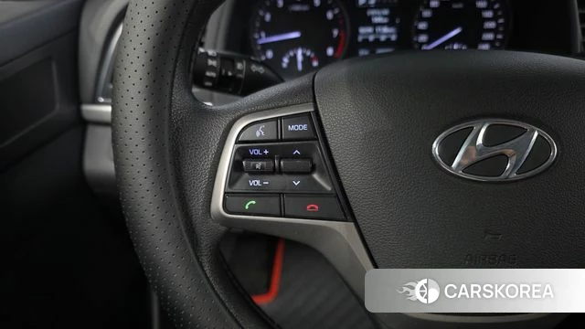 Hyundai Avante AD id 4403543 из Кореи 8