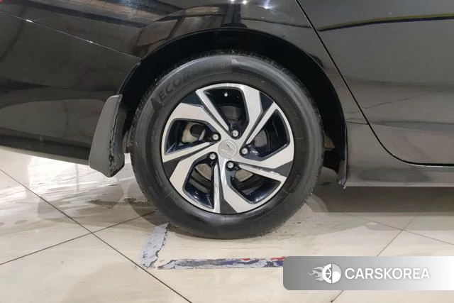 Honda Accord id 3876352 из Китая 8