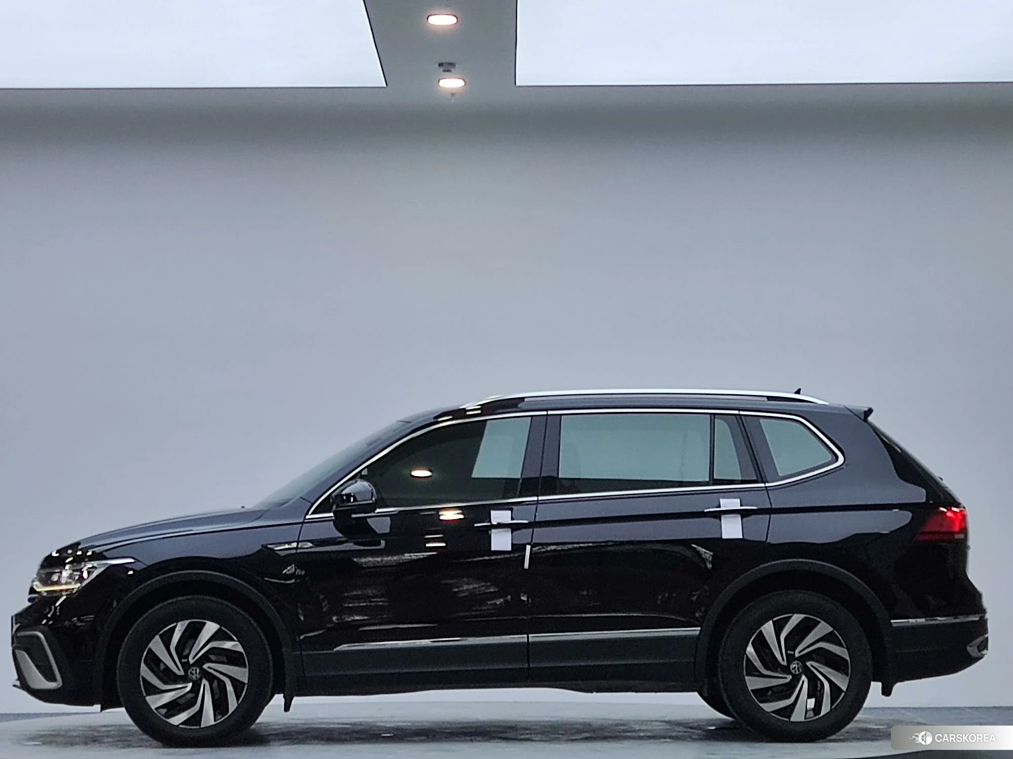 Volkswagen Tiguan L id 4468093 из Китая 8