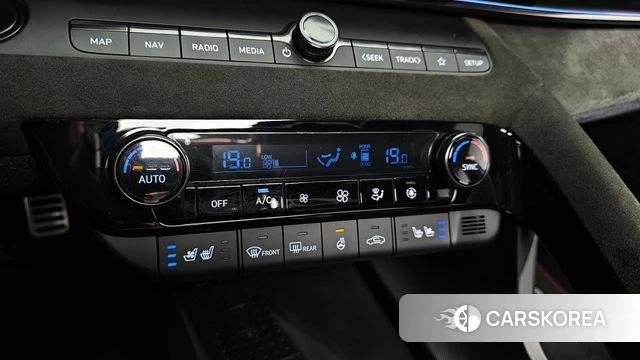 Hyundai Avante (CN7) id 3839330 из Кореи 8