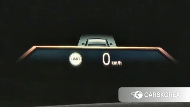 BMW 7 Series (G70) id 3758066 из Кореи 8