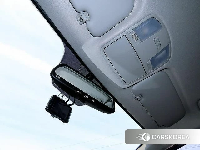 Kia Stonic id 3829035 из Кореи 8