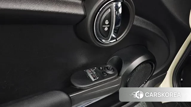 Mini Cooper D id 3531210 из Кореи 8