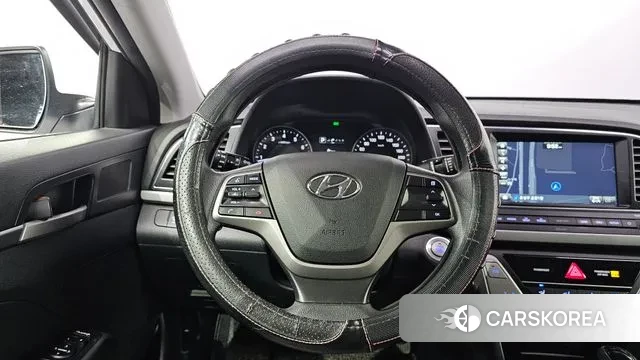 Hyundai Avante AD id 3345306 из Кореи 8