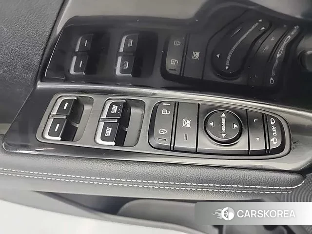 Kia Niro EV id 3311987 из Кореи 8