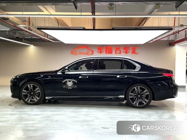 BMW i7 id 4240384 из Китая 8