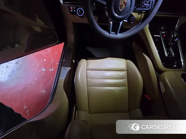 Porsche Panamera (971) id 3641542 из Кореи 8