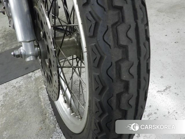 Yamaha SR 400 id 3945234 из Японии 8