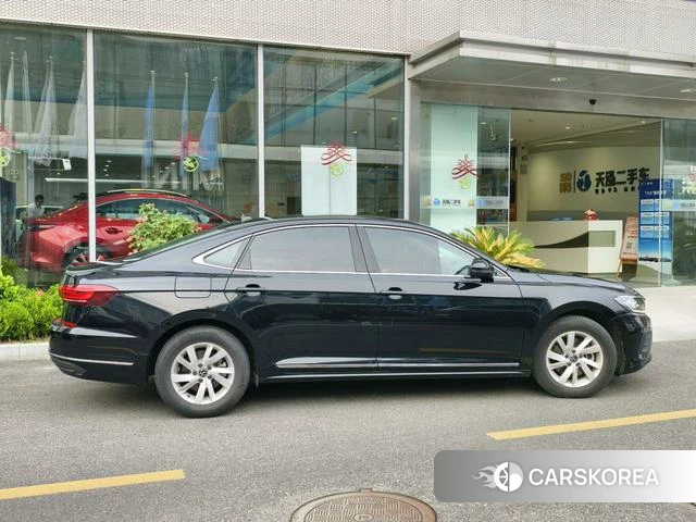 Volkswagen Passat id 4314306 из Китая 8