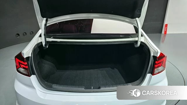 Hyundai The New Avante AD id 4180565 из Кореи 8