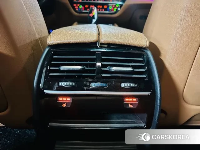 BMW 5 Series (G30) id 3045638 из Кореи 8