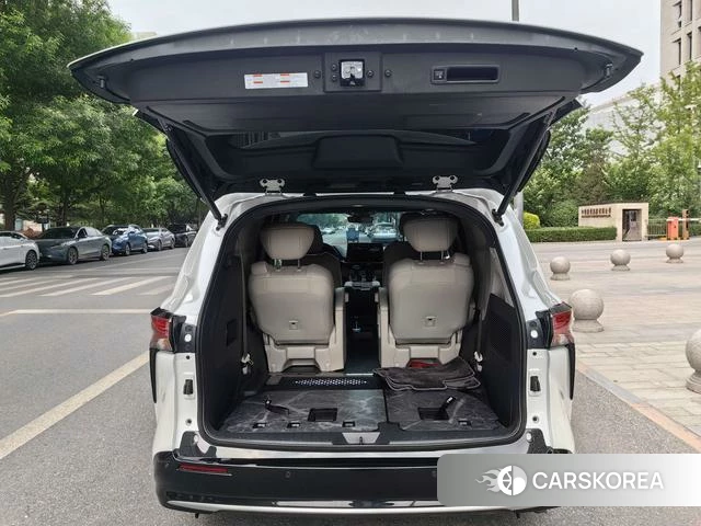Toyota Saina id 4276114 из Китая 8