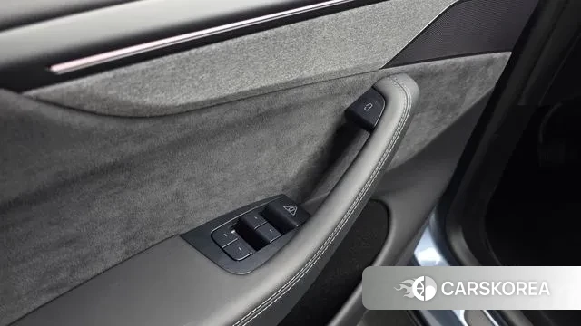 Tesla Model Y id 3200517 из Кореи 8