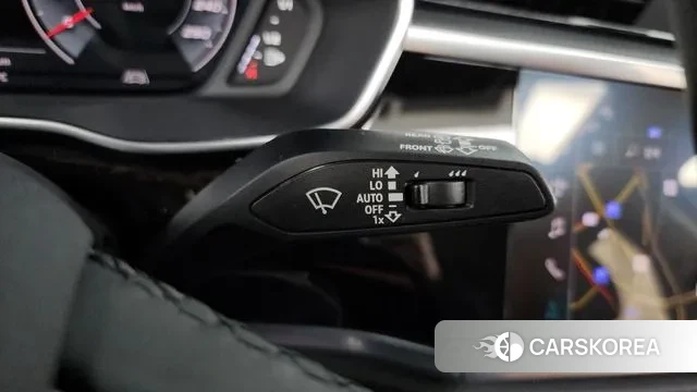 Audi Q3 (F3) id 3669781 из Кореи 8