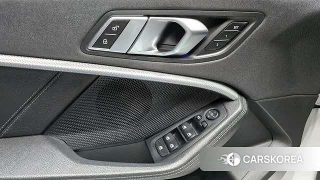 BMW 1 Series (F40) id 3468215 из Кореи 8