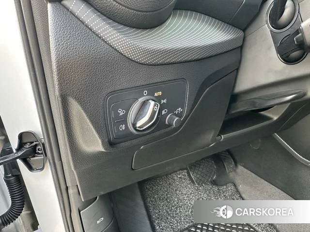 Audi Q2L id 4209864 из Китая 8