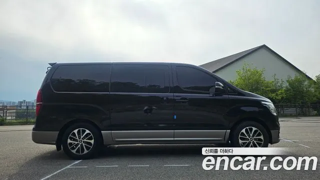 Hyundai The New Grand Starex id 2691954 из Кореи 8