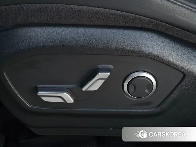 Hyundai Santa Fe (MX5) id 3580556 из Кореи 8