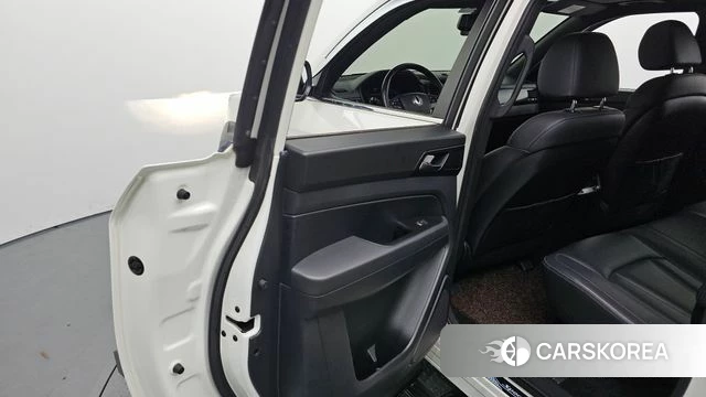 Ssangyong Rexton Sports Cannes id 3893351 из Кореи 8