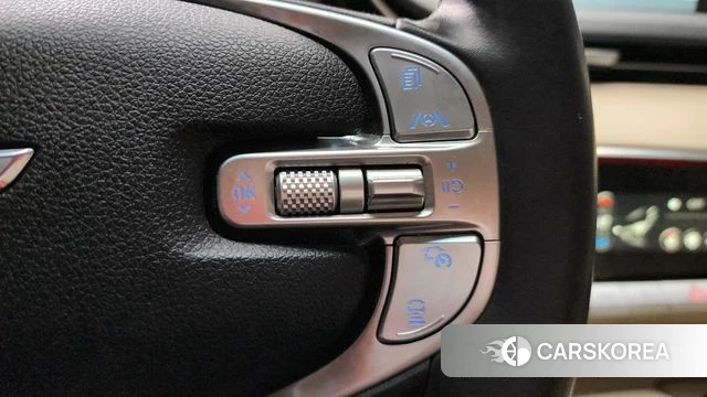 Genesis GV70 id 3833619 из Кореи 8