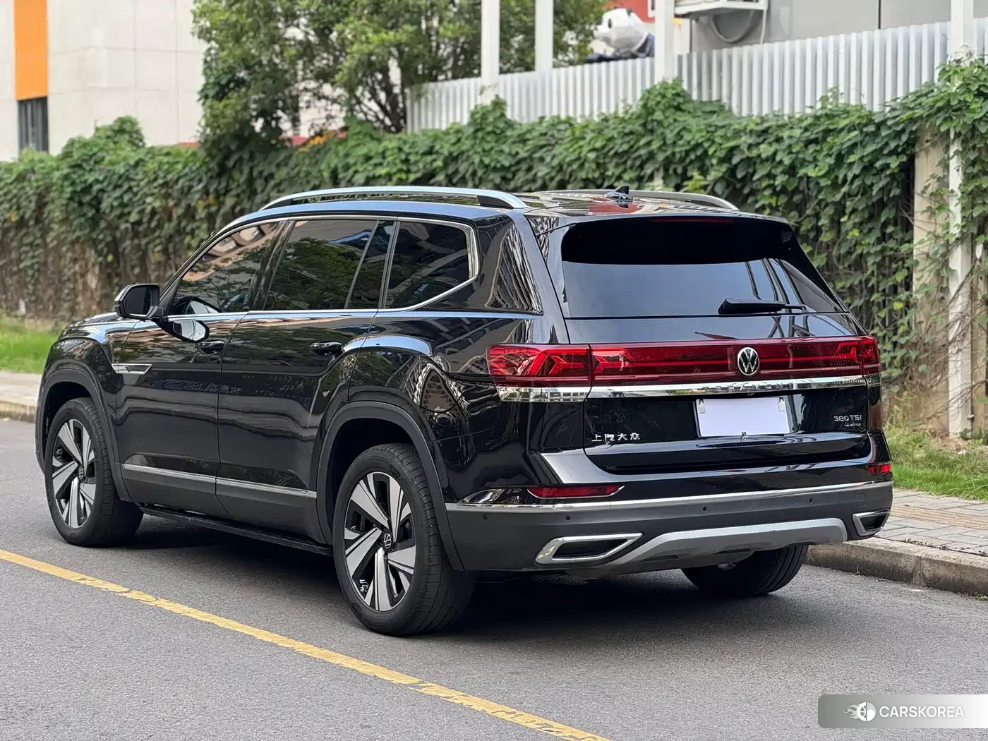 Volkswagen Touareg id 4634764 из Китая 8