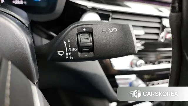 BMW 5 Series (G30) id 3023497 из Кореи 8