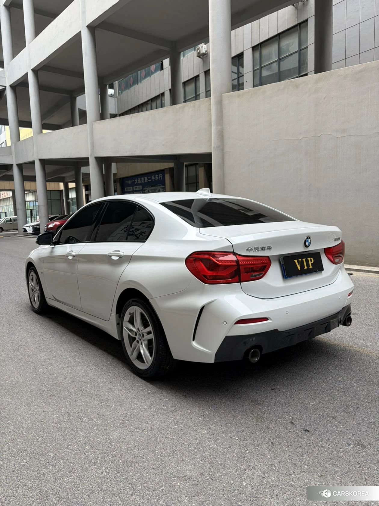 BMW 1 series id 4479328 из Китая 8