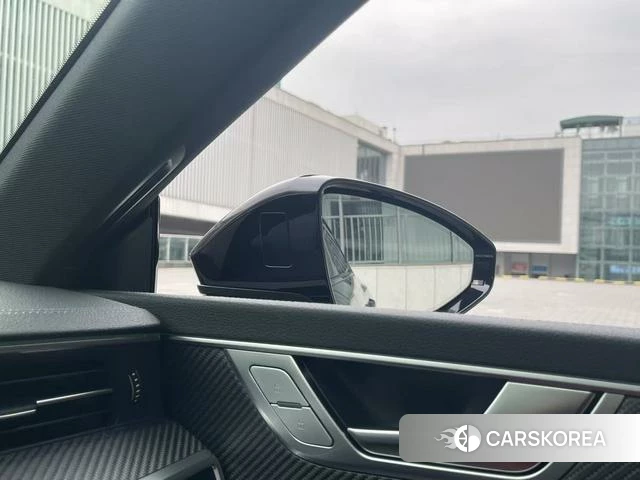 Audi A7L id 4261627 из Китая 8