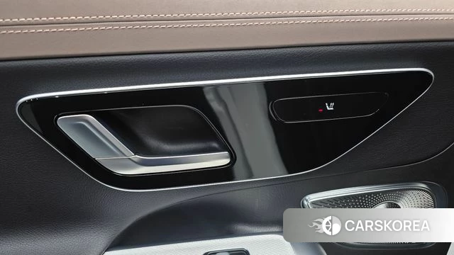 Mercedes-Benz EQE SUV X294 id 4494080 из Кореи 8