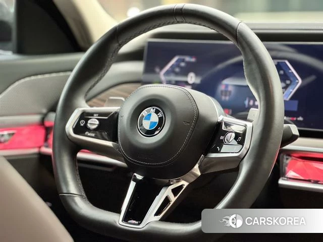 BMW 7 series id 4257964 из Китая 8