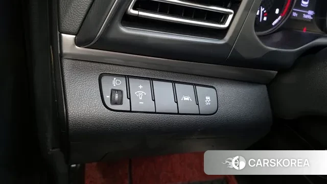 Hyundai The New Avante AD id 3736714 из Кореи 8