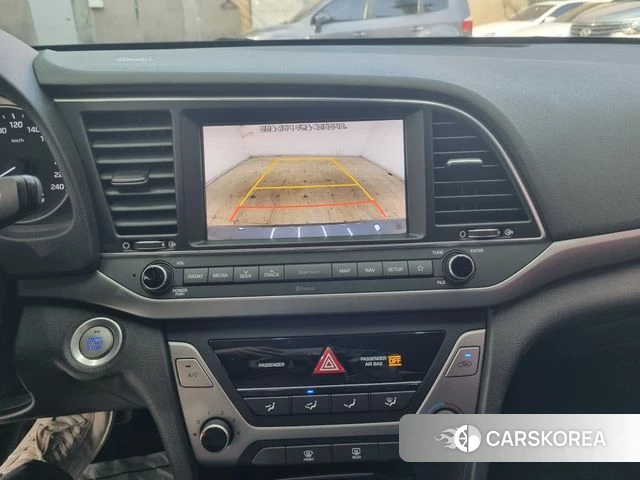 Hyundai Avante AD id 3955820 из Кореи 8