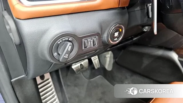 Maserati Ghibli id 3029214 из Кореи 8