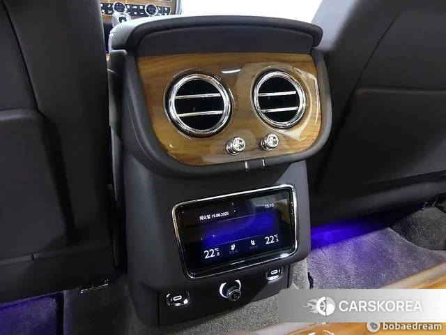 Bentley Bentayga id 3073956 из Кореи 8