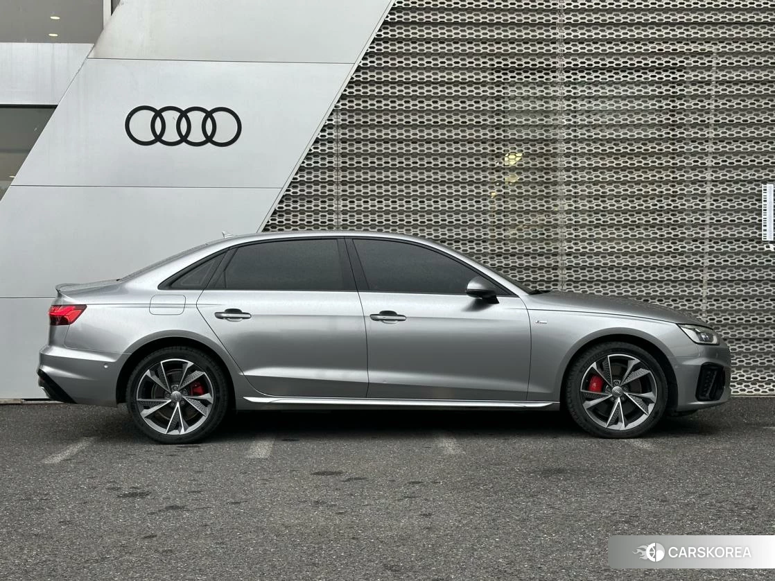 Audi A4L id 4513719 из Китая 8