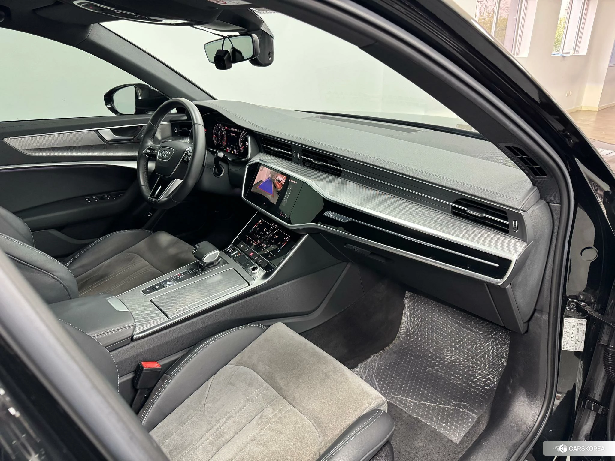 Audi A6L id 4420756 из Китая 8