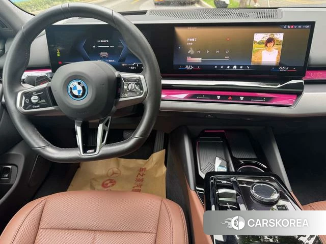 BMW i5 id 4349012 из Китая 8