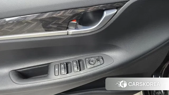 Hyundai Grandeur IG id 3112773 из Кореи 8