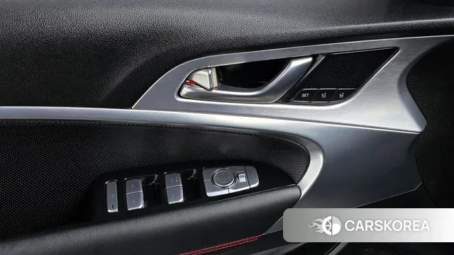 Genesis G70 id 3423010 из Кореи 8