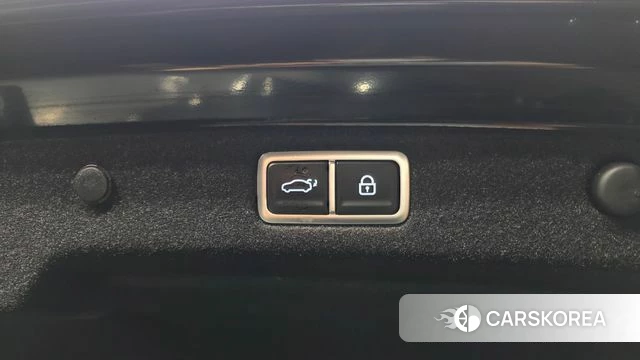 Hyundai Grandeur (GN7) id 4349753 из Кореи 8