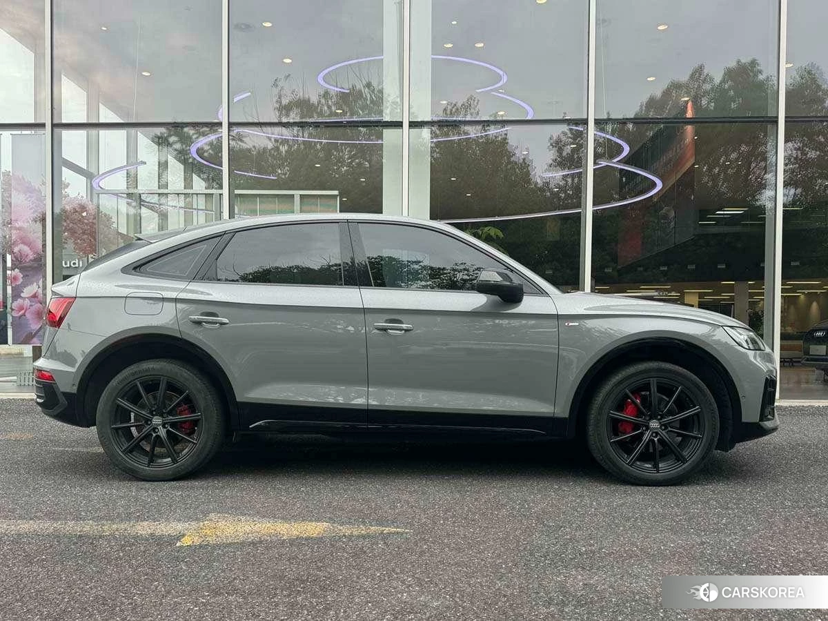 Audi Q5L id 4514907 из Китая 7