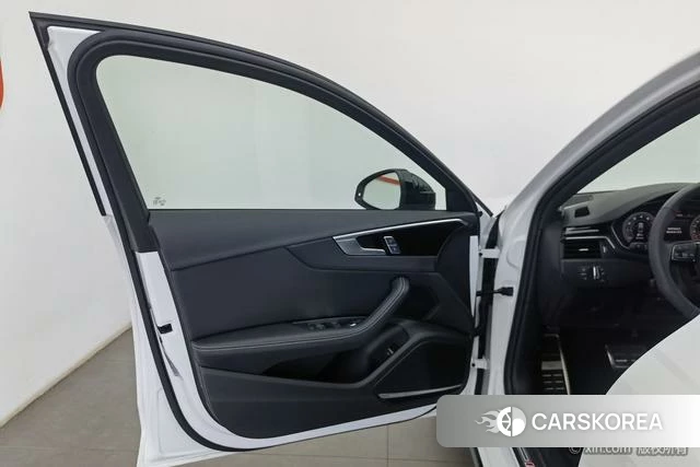 Audi A4L id 3993383 из Китая 8