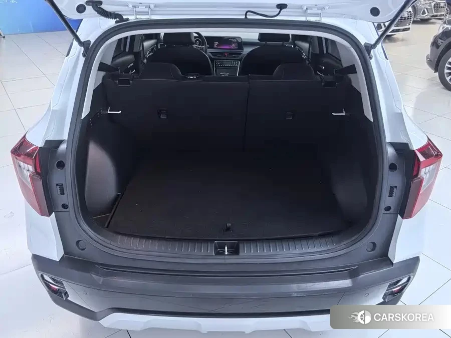 Новый Kia Seltos id 4949718 из Китая 8