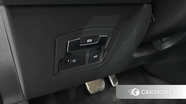 Land Rover Range Rover Velar id 3894249 из Кореи 8