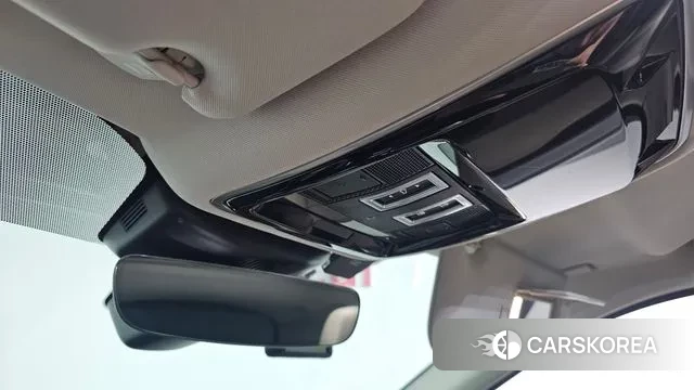 Land Rover Range Rover Velar id 3552850 из Кореи 8