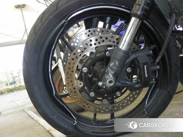 Kawasaki ZX-4R SE id 4191943 из Японии 8