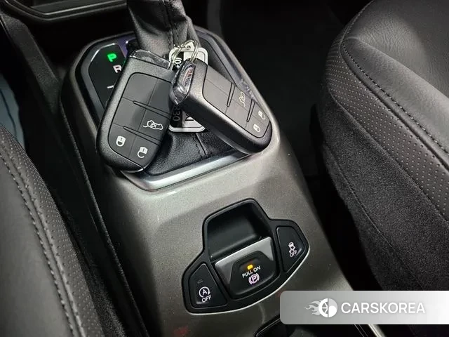 Jeep Renegade id 3242038 из Кореи 8